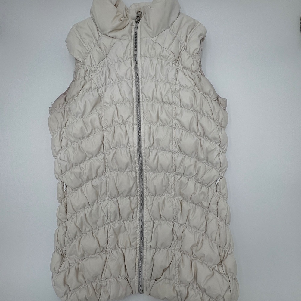Athleta Women's Goose Down Puffer Vest Lightweight Quilted Sz‎ L RUNS SMALL READ